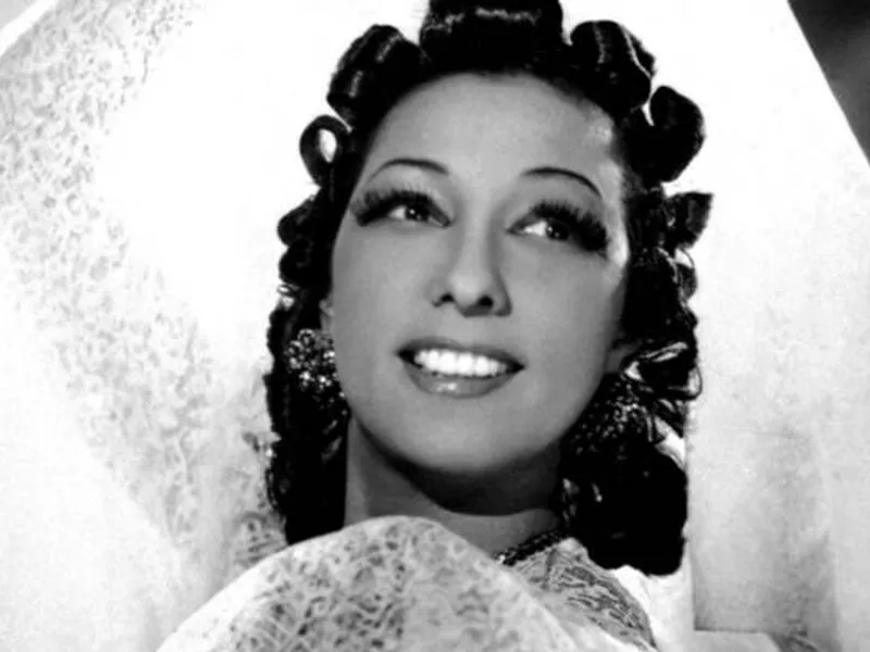 Artista franco-americană Joséphine Baker va fi prima femeie de culoare ce se va odihni în Panthéon