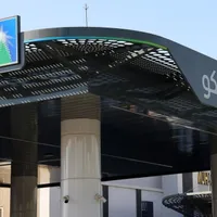 Un gigant petrolier global întră în afaceri pe piaţa din România. În ce domeniu investeşte? - Foto: Profimedia Images