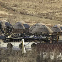 Pecheziţii  la administratorii firmei Ferma Dacilor - Foto: INQUAM PHOTOS / Bogdan Buda