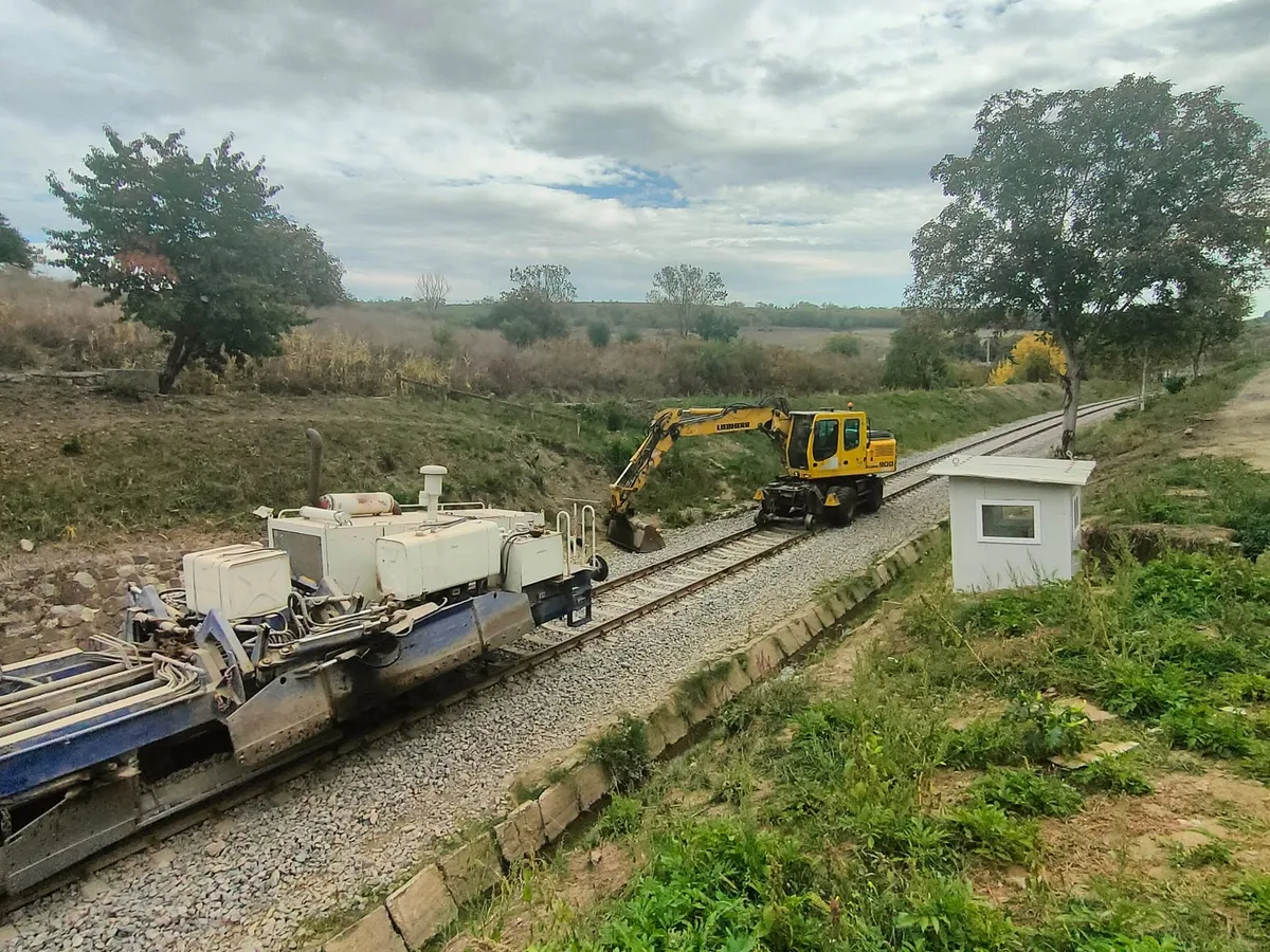 La 2 ani de la furtuna Boris, trenul circulă iar între Galați și Târgu Bujor - Foto: Facebook / CFR Infrastructură Galați