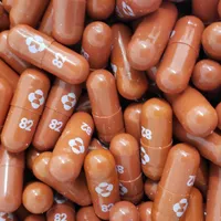 Pastila antivirală Molnupiravir a redus riscul de deces și de spitalizare cu 50 la sută. Sursa: Merck