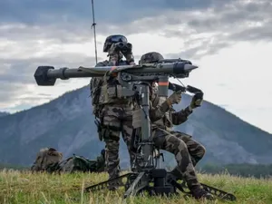 România cumpără 200 de sisteme Mistral 3 și 1.000 de rachete din Franța, cu 626.000.000 de euro - Foto: Profimedia images