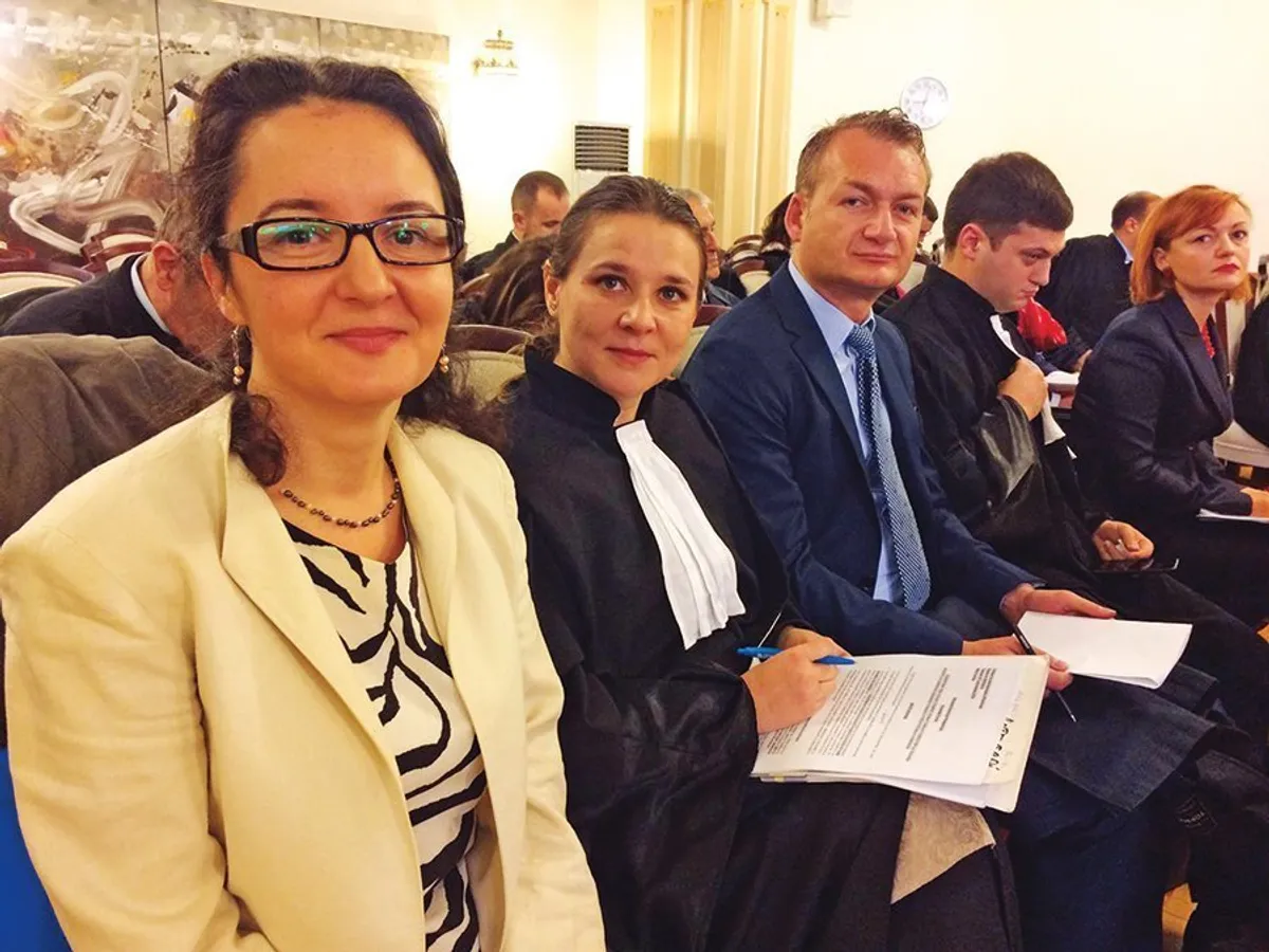 Jurista Romanița Iordache, alături de avocata Iustina Ionescu și Adrian Coman, românul care a obținut la CCR recunoașterea căsătoriei lui cu un american