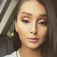 Sindromul ciudat care a ucis o stewardesă de 24 de ani. A leșinat lângă ușa avionului și a murit - FOTO: Instagram/greta_dyrmishi