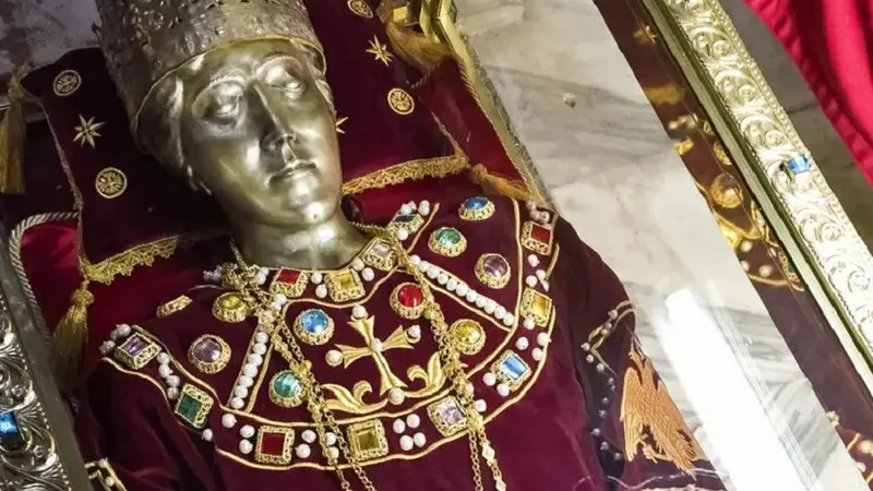 Premieră în România. Moaștele Sfintei Împărătese Elena, aduse în țara noastră