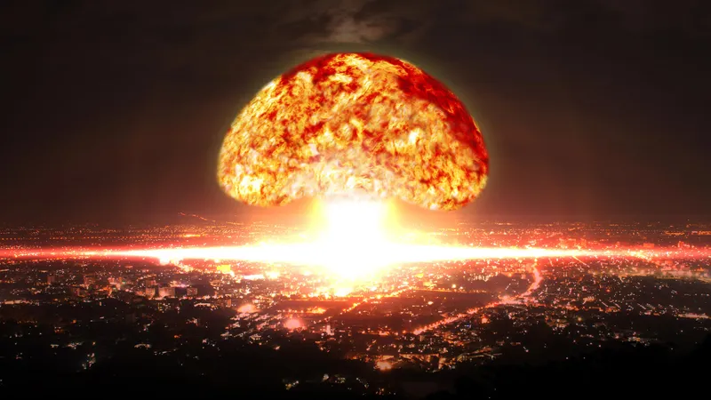 Cum te protejează masca tip glugă, filtru de cărbune sau pelerina de ploaie în caz de atac nuclear / SciTechDaily