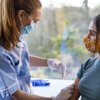 151 de copii cu vârste între 5 şi 11 ani, vaccinați în ultimele 24 de ore. În total, au fost 11.365 / BBC
