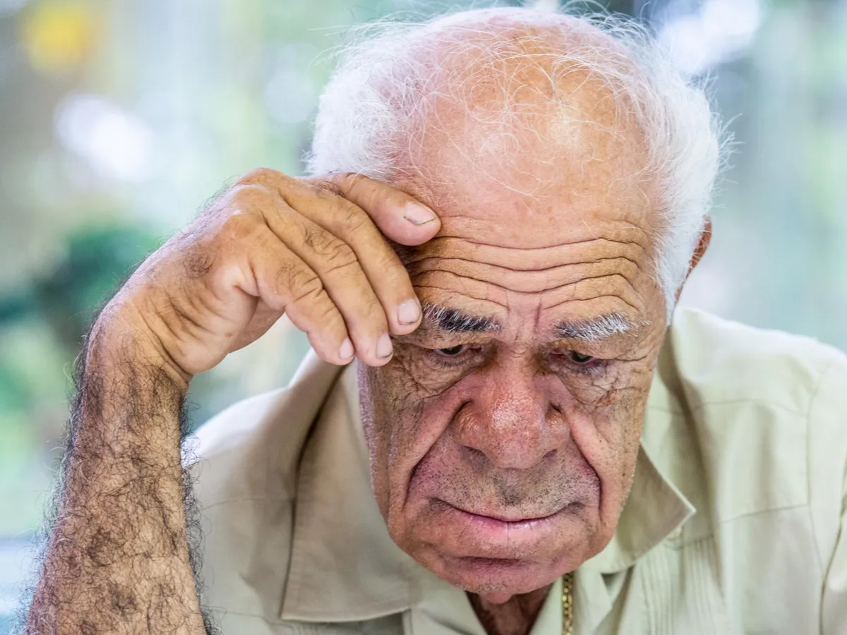 Pensionar primind vești despre pensie - Foto: Freepik