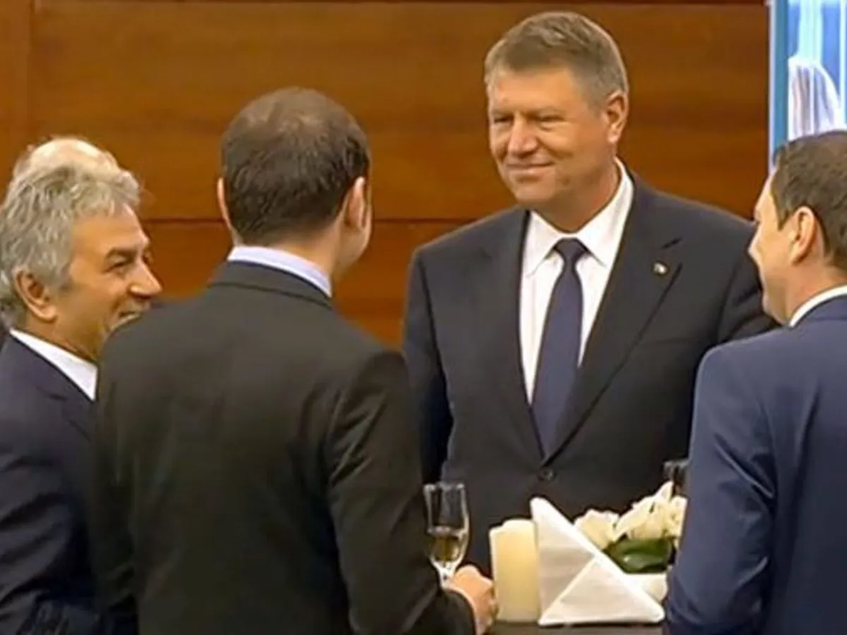 Președintele Iohannis, la petrecerea de aniversare a 25 de ani a casei de avocatură a lui Mușat/FOTO: sibiu.justitiarul.ro