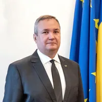 Nicolae Ciucă, moment de reculegere în memoria militarilor români căzuți în teatrele de operații  Foto: Facebook/Nicolae Ciuca
