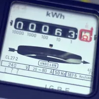 Patronatele și sindicatele cer Guvernului plafonarea prețurilor la energie la cele din decembrie. / Foto: playtech.ro