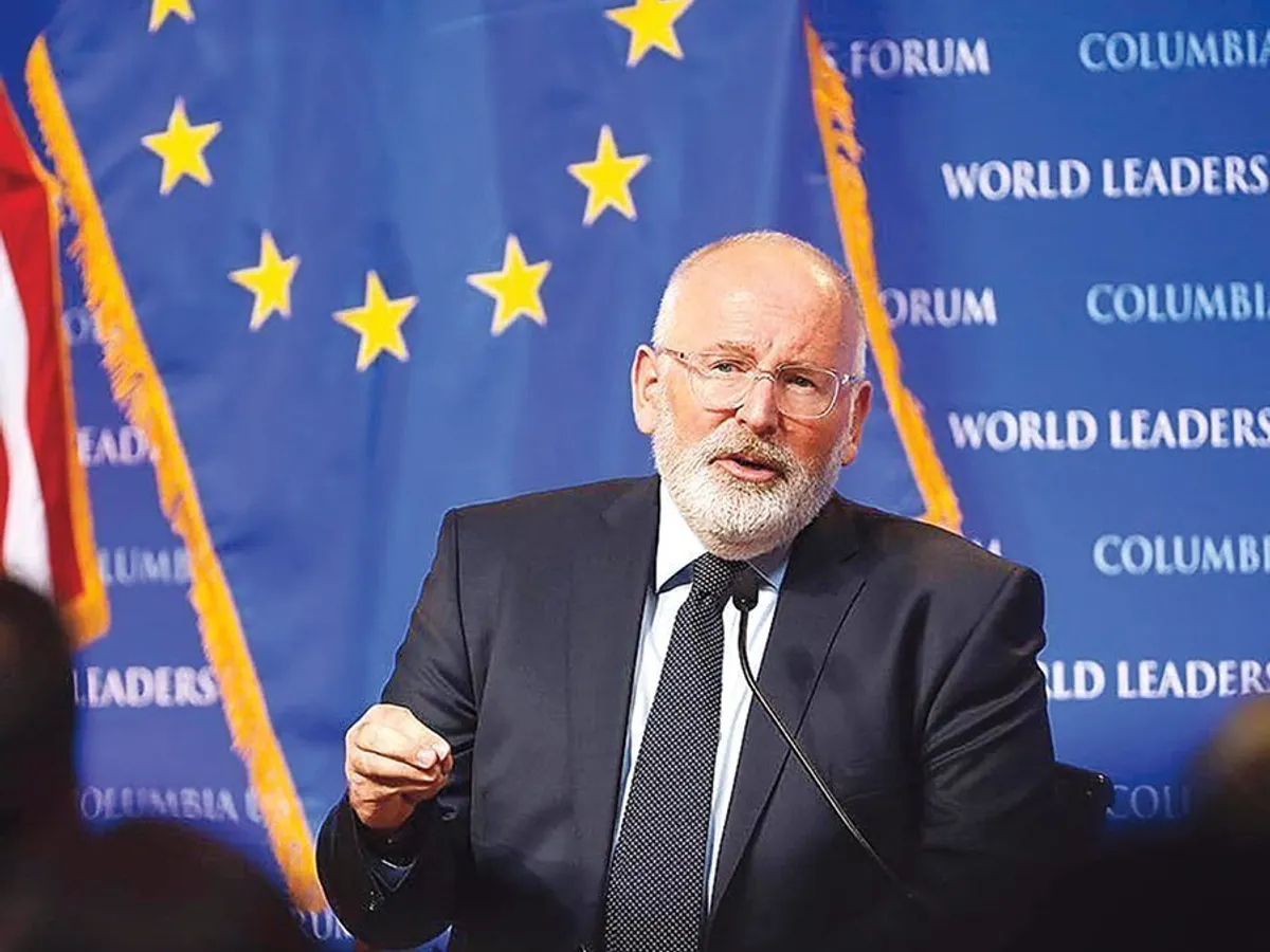 Frans Timmermans,  prim-vicepreședintele Comisiei Europene, este unul dintre susținătorii Laurei Codruța Kövesi pentru funcția de procuror-șef european.