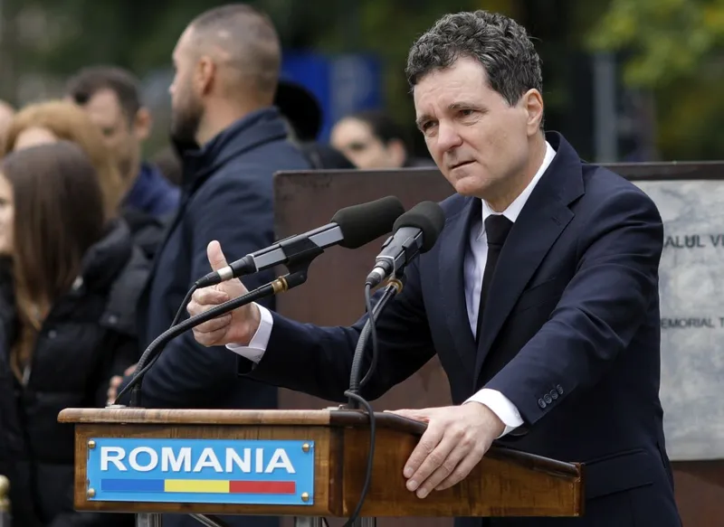 Nicuşor Dan, la memorialul Victimelor Holocaustului - Foto: INQUAM PHOTOS/Mălina Norocea