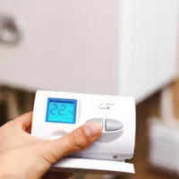 Termostatul pentru centrala de apartament. Trucul prin care îți reduci factura la energie iarna - Foto: Profimedia images