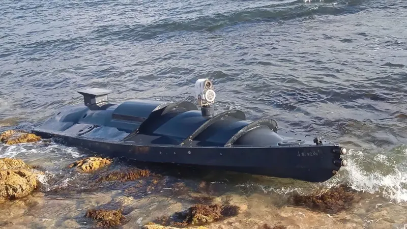 O dronă navală capturată în Crimeea/foto: social media