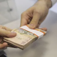 Cât a pierdut un român, la un credit de 300.000 de lei, pentru că a plătit dobânda legată de IRCC - Foto: INQUAM PHOTOS/Octav Ganea