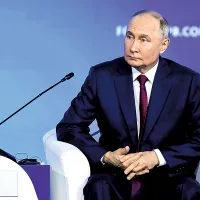 Vladimir Putin a dezvoltat mai multe rețele pentru războiul hibrid - Foto: Profimedia Images