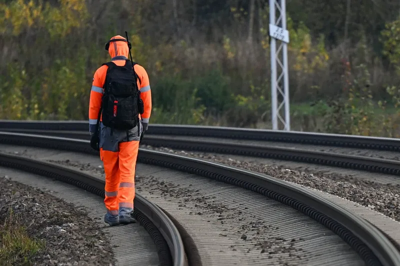 Fotografiile găsite la un spion rus &icirc;nfățișau elemente-cheie ale infrastructurii feroviare - Foto: Profimedia Images (imagine cu  rol ilusstrativ)