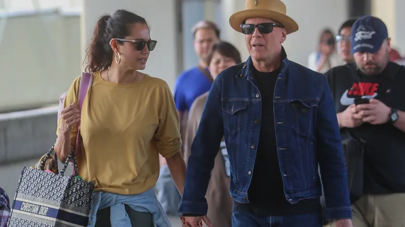 Cine este soția lui Bruce Willis, Emma Heming - Foto: Profimedia Images