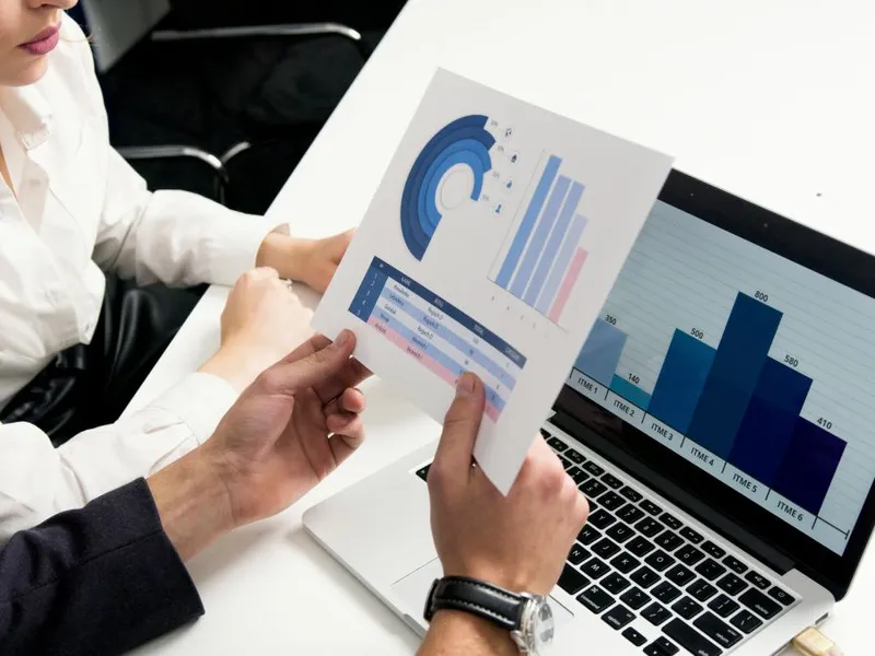 Curs BNR, 22 mai. Moneda euro se depreciază puţin, sub pragul psihologic de 5.10 lei - Foto: Pexels/Artem Podrez