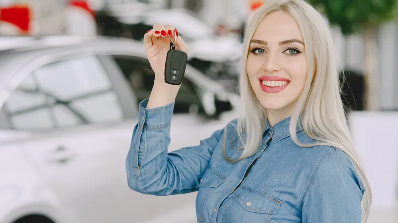 Ți-ai luat mașină second-hand? Care sunt semnele că samsarul a umblat la kilometraj? - Foto: Freepik