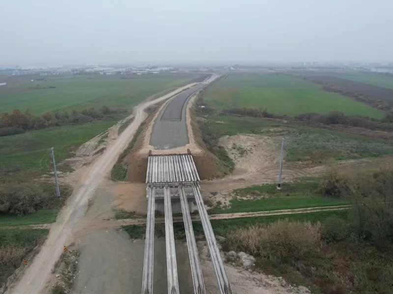 Autostrada în lucru - Foto: Facebook/ Sorin Grindeanu - Caracter ilustrativ