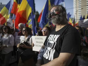 În București au avut loc mai multe proteste ale celor care nu vor să poarte mască de protecție. Foto Inquam Photos/Octav Ganea