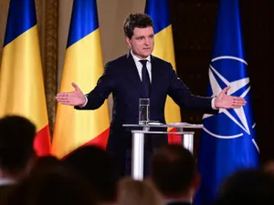 Nicușor Dan, de Ziua Eroilor: „Să construim o Românie ancorată în spațiul european și euroatlantic” - Foto: Profimedia images