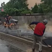 Așa se asfaltează pe bulevardul Timișoara. Captură video Facebook