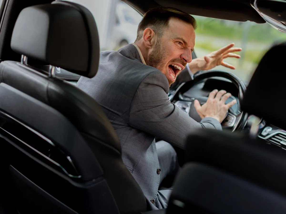 Șofer agresiv în trafic - Foto: magnific.com (Imagine cu rol ilustrativ)
