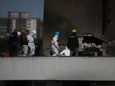 Autorățile la locul exploziei - FOTO Inquam Photos / George Calin