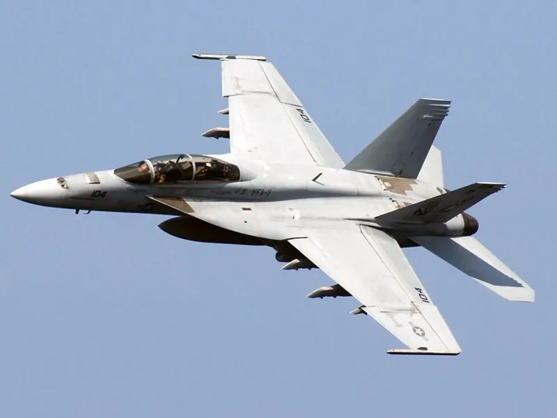 FA-18E Super Hornet  / wikipedia