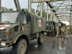 Accident neobișnuit în Brăila. Două vehicule militare s-au ciocnit, iar doi militari au fost răniți - Foto: Isu Braila