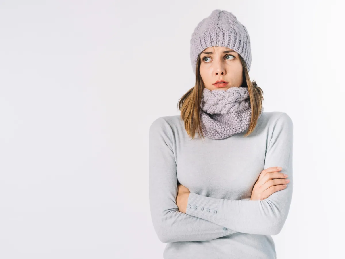 Femei frig Foto: Freepik (imagine cu rol ilustrativ)