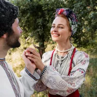 Doar 33% din români sunt mulțumiți cum arată. La unguri e și mai rău. La ce suntem numărul 1 în UE? - Foto: Freepik