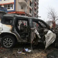 Atac sinucigaș într-o moschee din Afganistan. Martorii oculari spun că sunt cel puțin 50 de morți/FOTO: Aljazeera