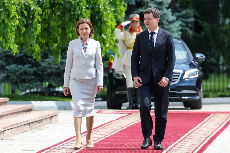 Maia Sandu și Nicușor Dan - Foto: Profimedia images