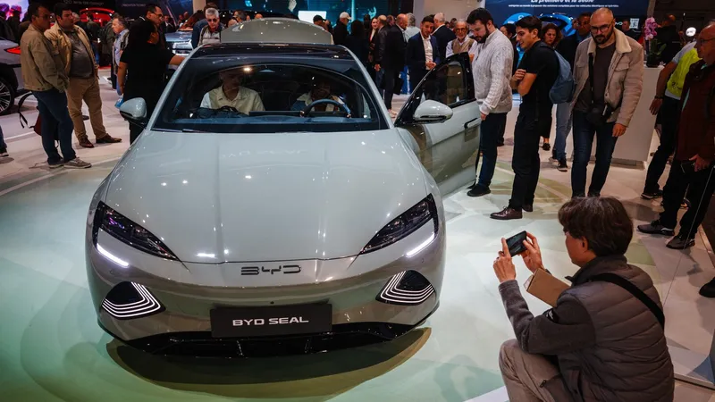 Cifre-ȘOC, pentru industria auto din Europa. 60% dintre nemți iau în calcul o mașină chinezească - Foto: Profimedia Images - Imagine cu rol ilustrativ