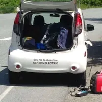 Rămâi în „pana prostului” cu mașina electrică?„Salvarea” poate fi un generator? Ce spun specialiștii - Foto: lelombrik.net (Imagine cu rol ilustrativ)