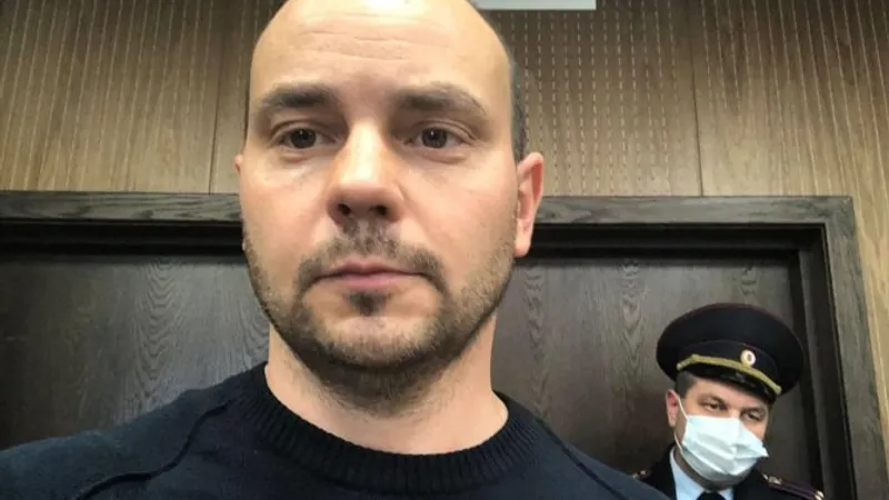 Fostul lider al organizaţiei de opoziţie Open Rusia, Andrei Pivovarov, arestat provizoriu. / Foto: defenseromania,ro