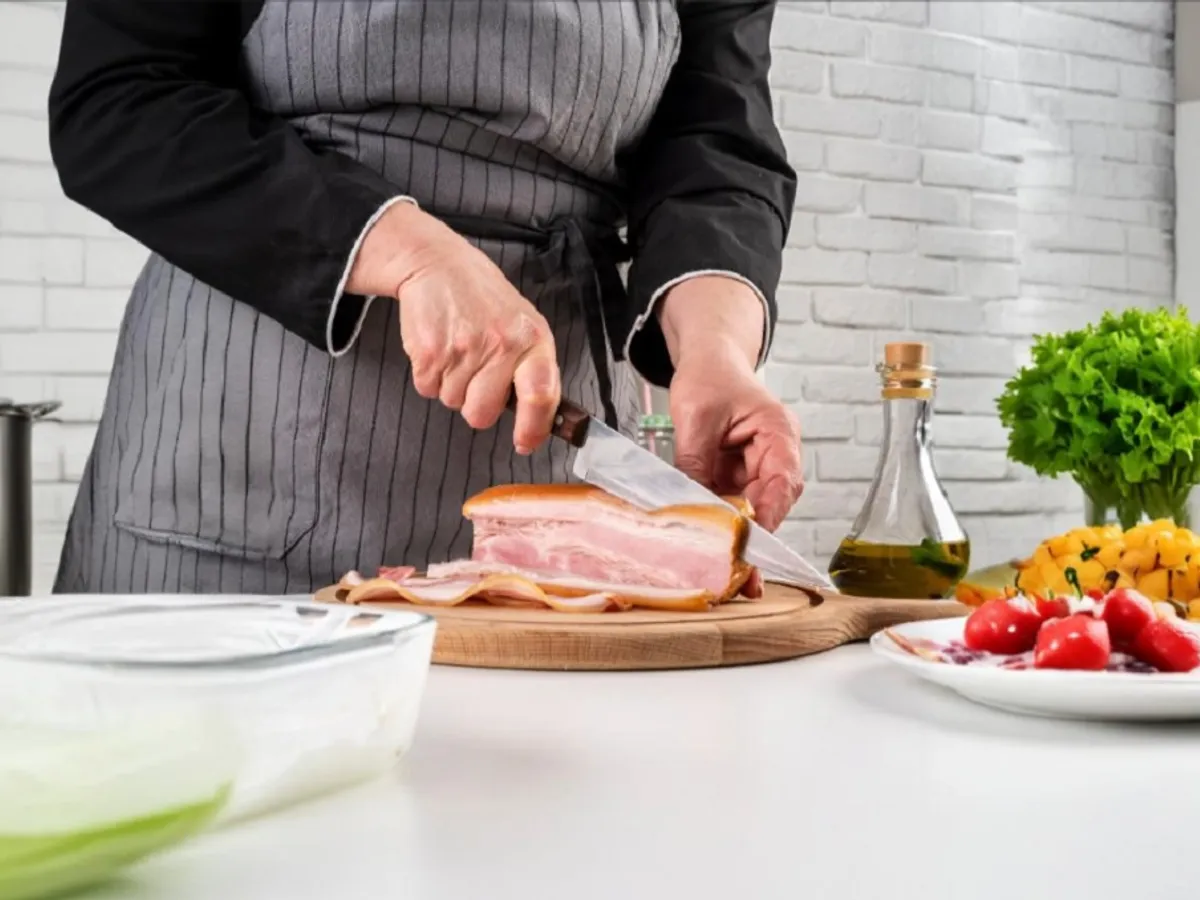 Care e originea cuvântului șorici? În limba de proveniență înseamnă jumări. De unde vine „palincă”? - Foto: Freepik.com (rol ilustrativ)