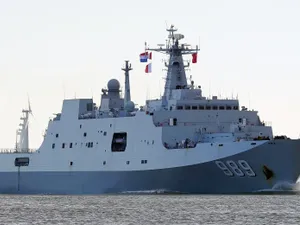 Pericol de război în Cambogia unde au apărut nave din China. Un portavion cu avioane F-35 în zonă