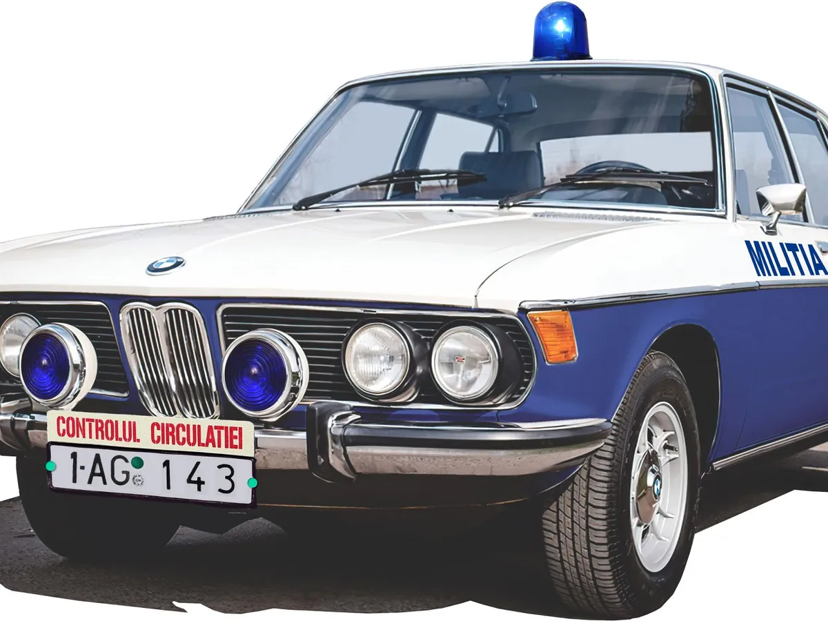 Mașinile Miliției pe vremea lui Ceaușescu: De la Volga, Beetle și Dacia, la BMW E3 și Jaguar - Foto: Facebook/Serviciul Circulatie Alba