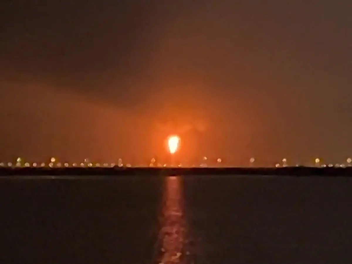 O explozie uriașă a avut loc, în zona industrială Ras Laffan din Qatar, la cea mai mare uzină de gaze naturale lichefiate (GNL) din emirat - Foto: Profimedia Images
