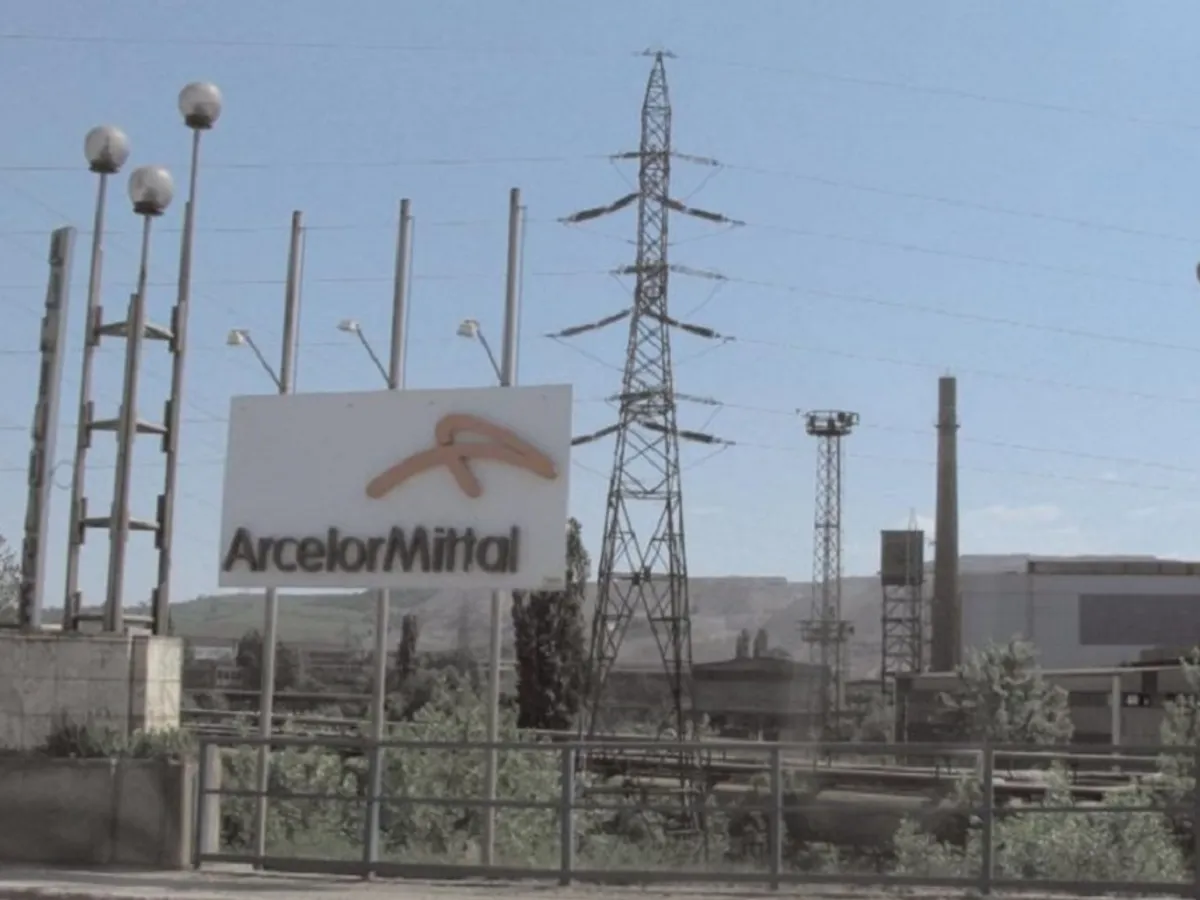 Umbrărescu, „Regele asfaltului”, salvează Combinatul Siderurgic Hunedoara, fondat în 1884. Cu cât îl cumpără?