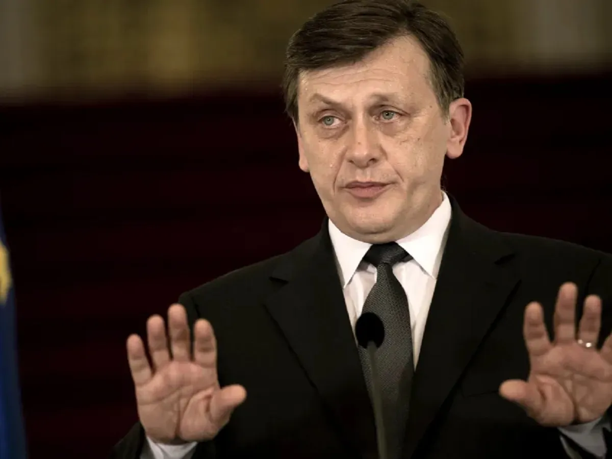Crin Antonescu, președinte interimar PNL? Ce spune candidatul la prezidențiale despre varianta asta: FOTO - Profimedia(imagine cu rol ilustrativ)