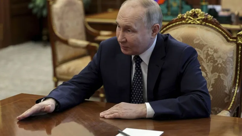 VIDEO Adevăratul pericol reprezentat de Putin. Invadează o țară vecină, o cucerește și o anexează - Foto: Profimedia Images