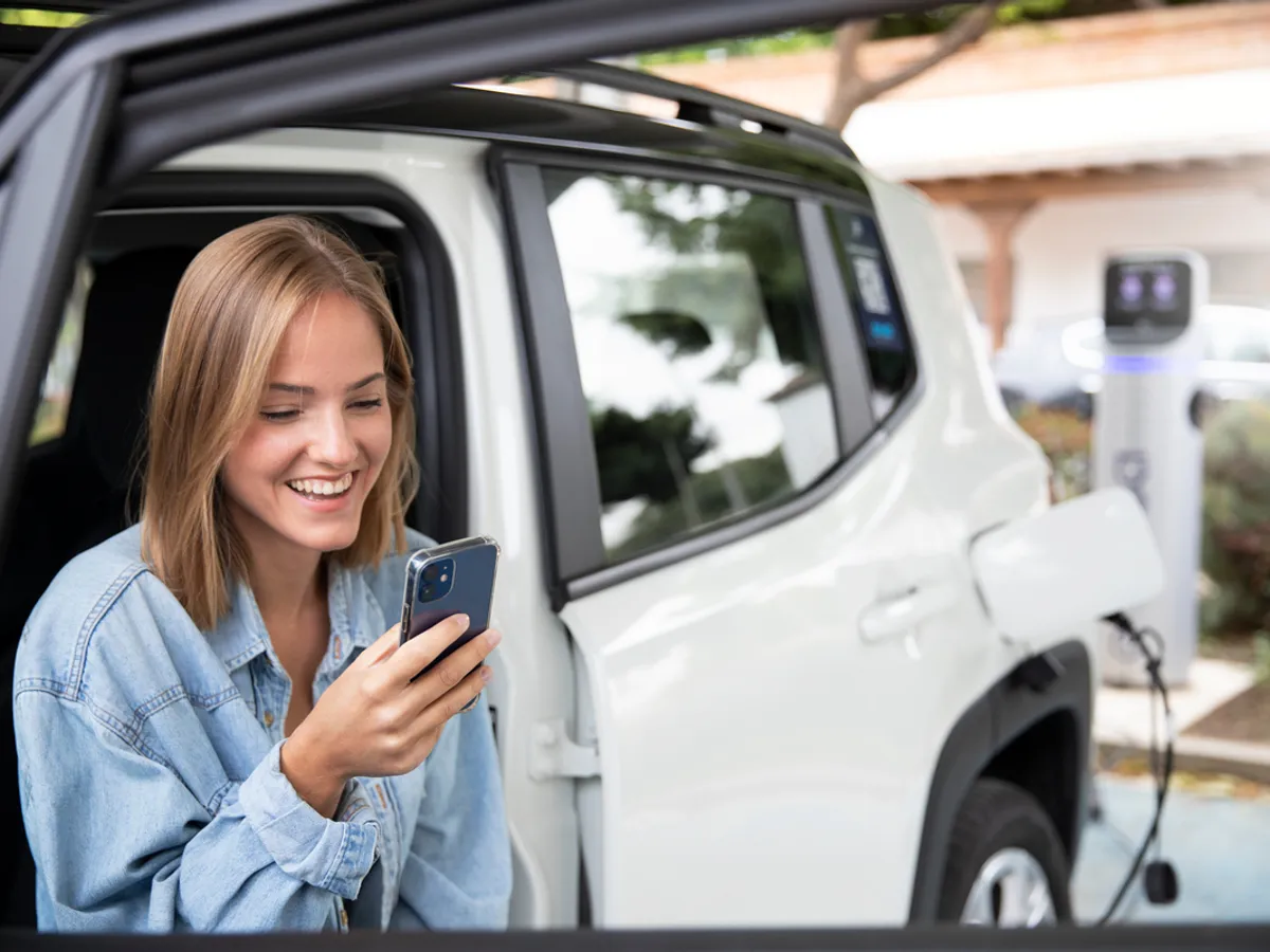 Studiu ADAC: Riscurile cumpărării unei mașini hybrid SH. Cât ține bateria de înaltă tensiune?