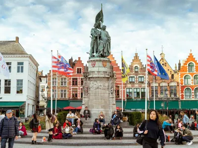 Zi liniştită în centrul oraşului Bruges - Foto: Pexels/Miguel Arcanjo Saddi