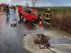 Accident de mașină - Foto: news.ro